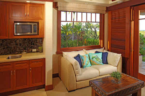 Guest Cottage Sitting Area and Wet Bar
