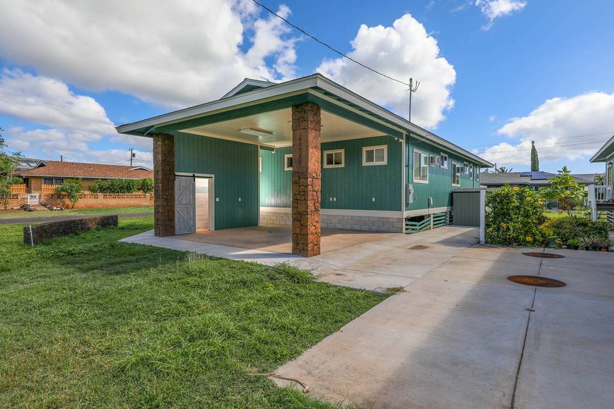 4598 PUEO RD #B KEKAHA HI 96752