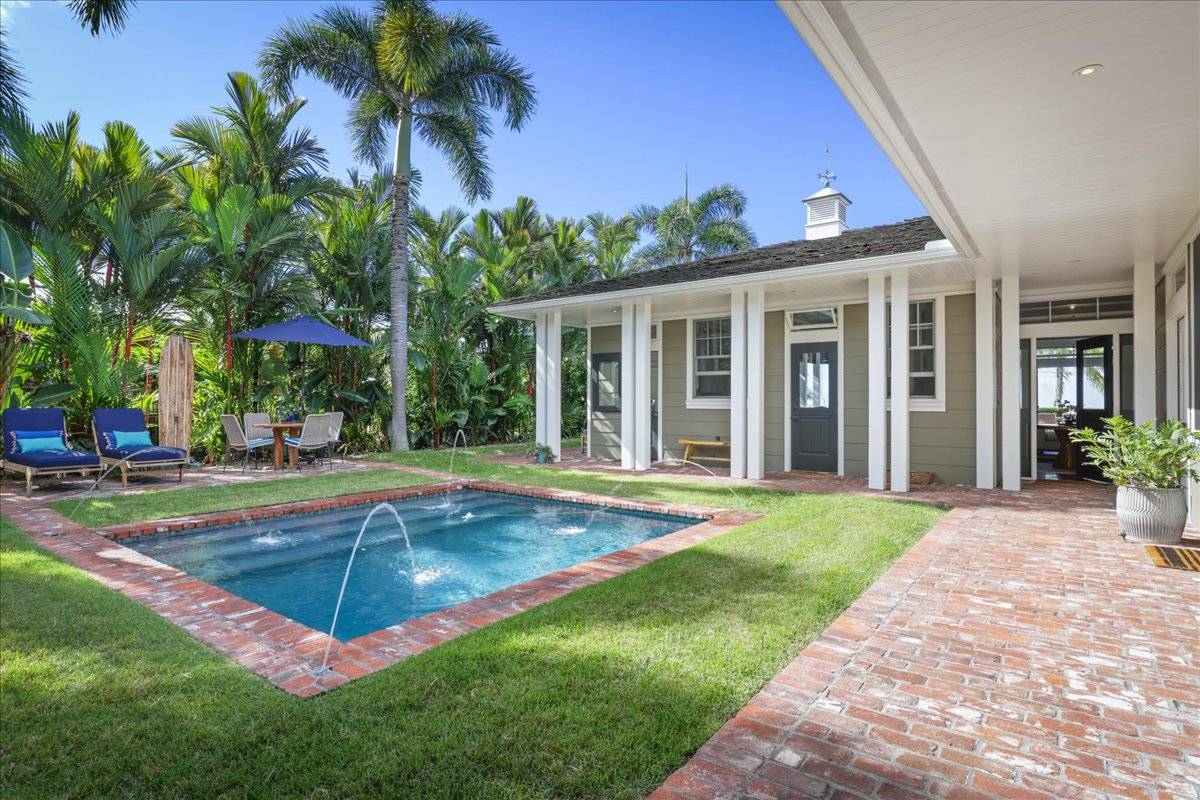 78-7036 OLA MAU ST KAILUA-KONA HI 96740