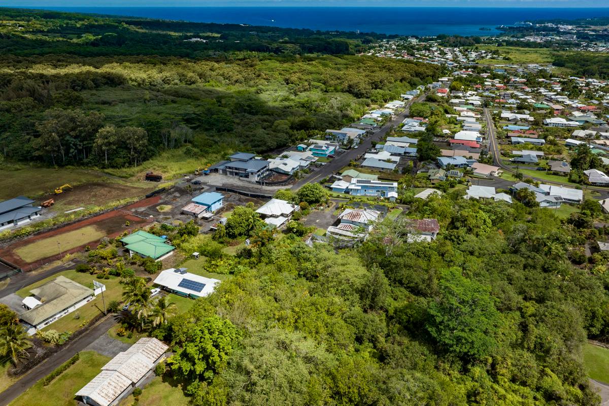 IWIPOLENA RD HILO HI 96720