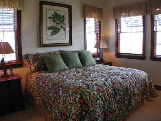 Third bedroom-beds can also be arranged as two twins.