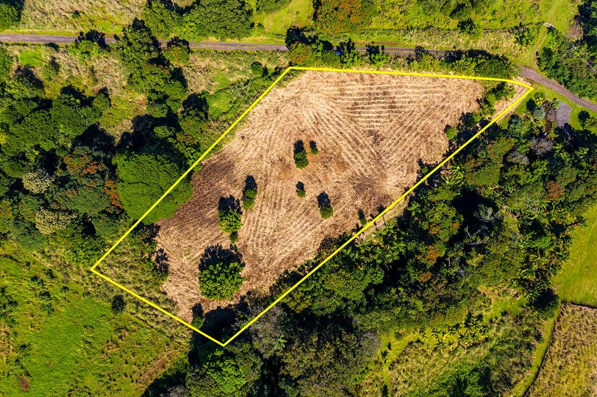 32-899 OLD MAMALAHOA HWY NINOLE HI 96773