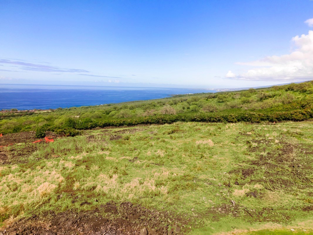 81-583 KAIUE ST KEALAKEKUA HI 96750