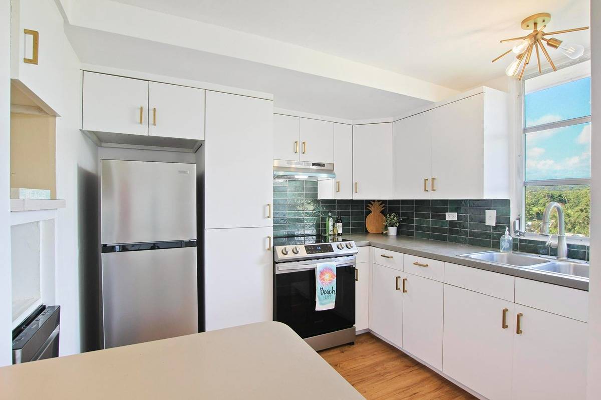 84 Pukihae St. #1206 HILO HI 96720